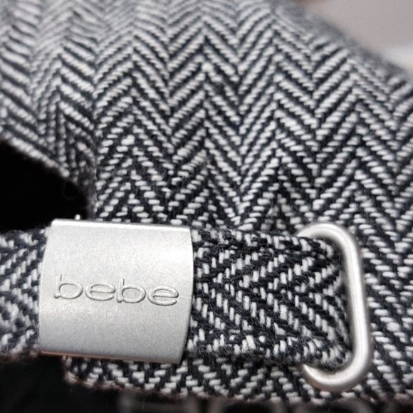 💥CHIC & STYLISH💥 Vintage Tweed Logo Hat with Contrast Leather Bill - Picture 11 of 15